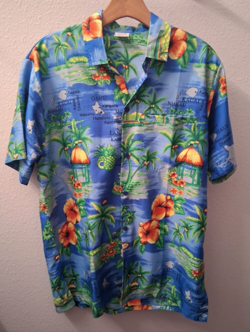 Happy Bay Hawaiian Shirt Button Down Medium